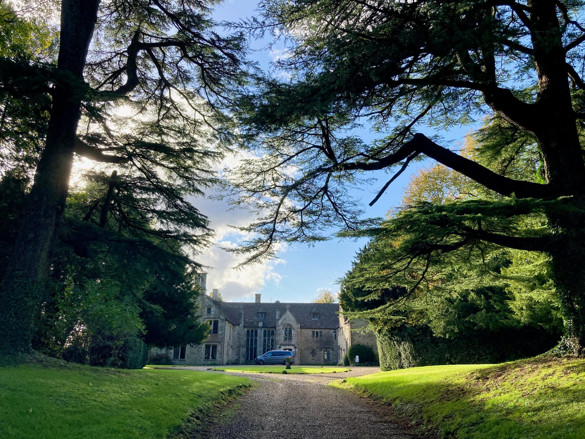 Famed TV & Film Cotswold Manor Tour - Cotswold Tours & Travel