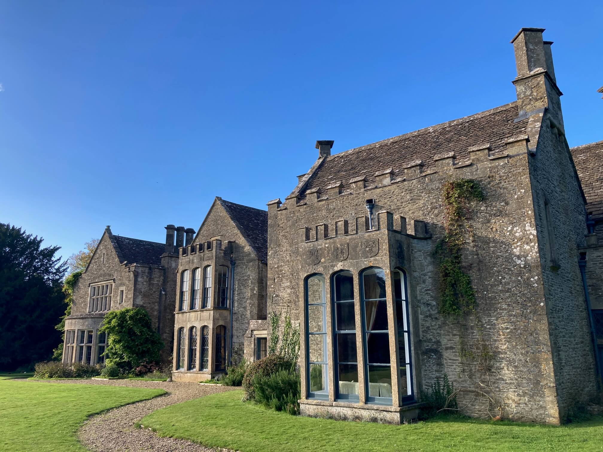 Famed TV & Film Cotswold Manor Tour - Cotswold Tours & Travel