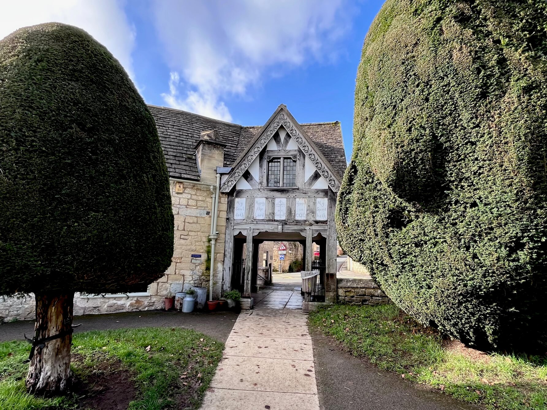 Famed TV & Film Cotswold Manor Tour - Cotswold Tours & Travel